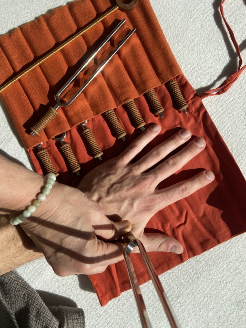 Phonophorese mit Stimmgabeln